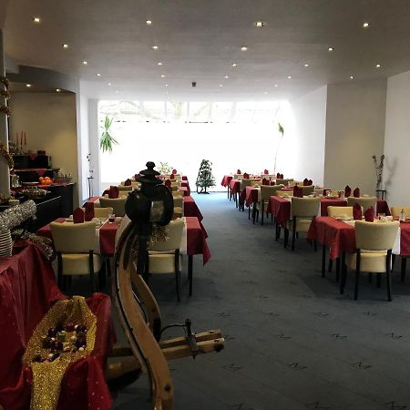 Hotel Bitterfelder Hof Extérieur photo
