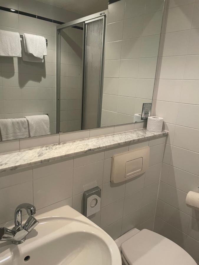 Hotel Bitterfelder Hof Extérieur photo